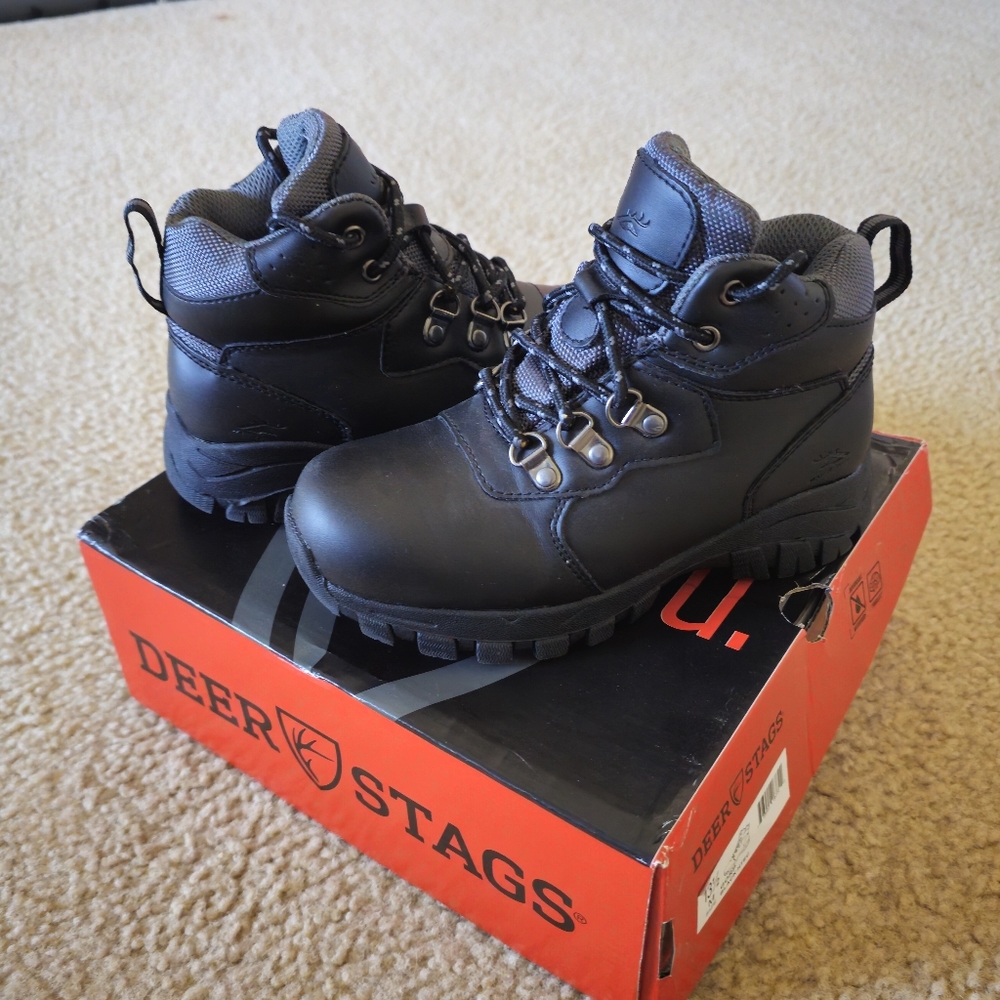 NEW Boys Waterproof Hiking Boots 13.5